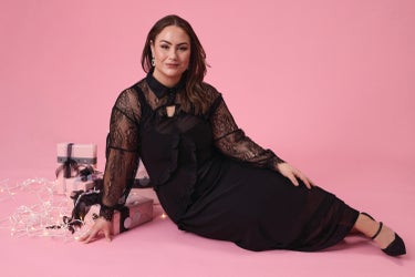 Dress to Impress: K&K's Plus-Size Christmas Outfit Guide