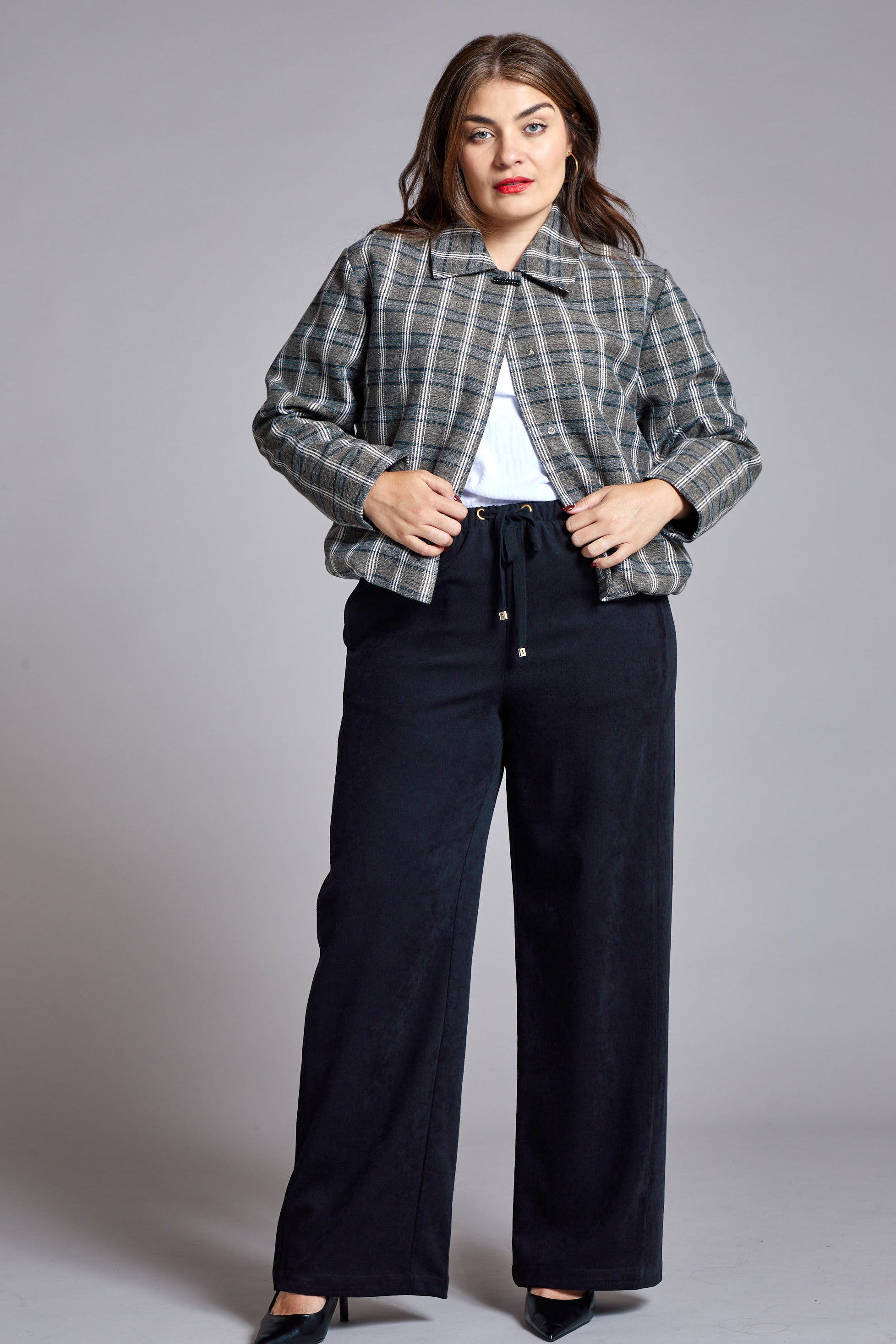 cb10483-black-front.jpg